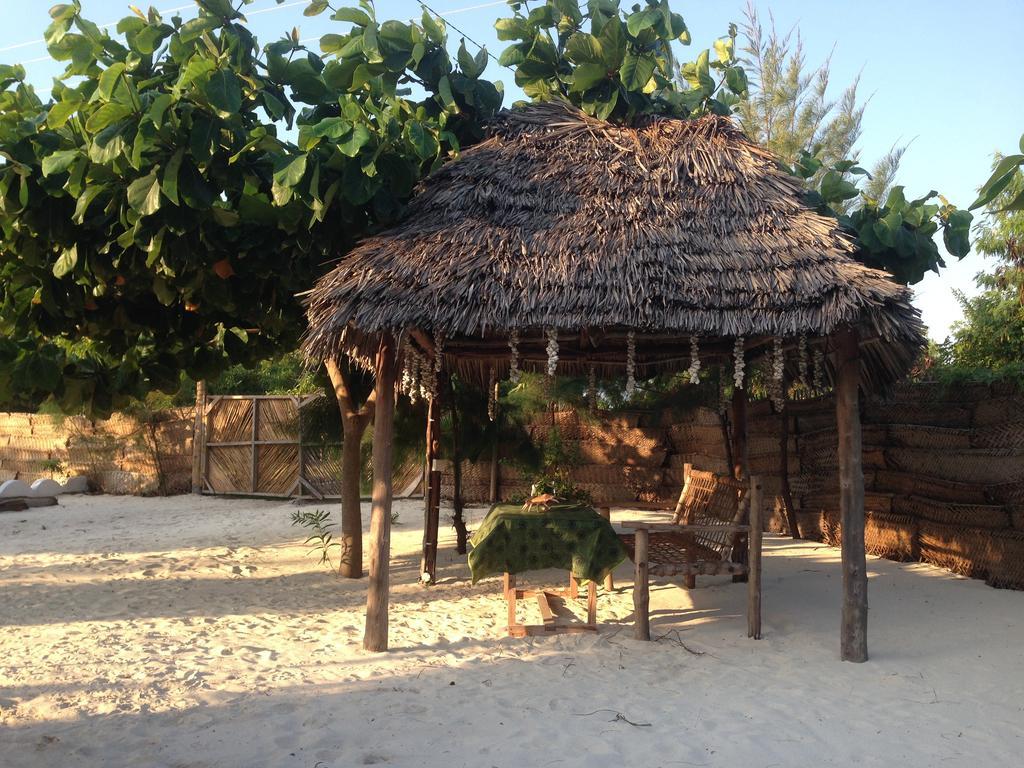 גאמביאני Mfumbwi Lodge מראה חיצוני תמונה