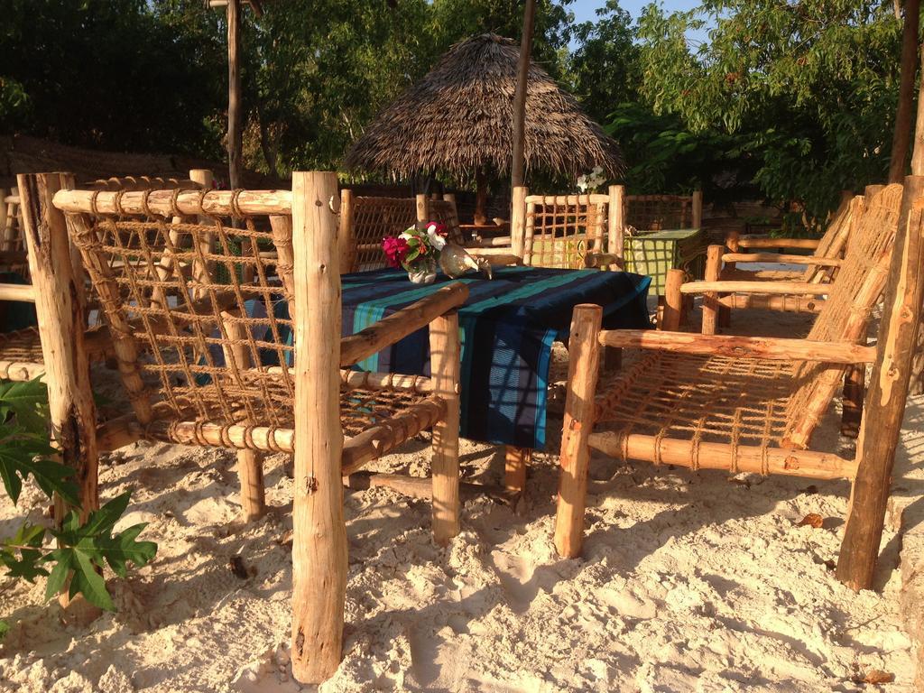 גאמביאני Mfumbwi Lodge מראה חיצוני תמונה