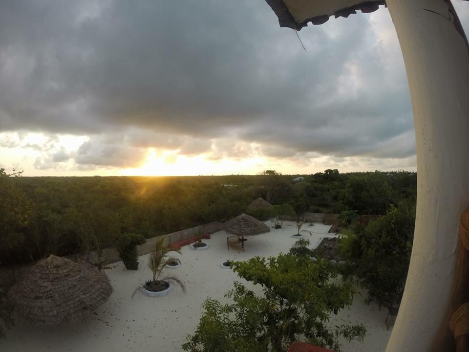 גאמביאני Mfumbwi Lodge מראה חיצוני תמונה